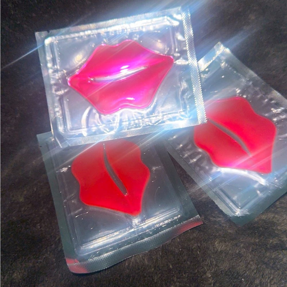 Lip mask